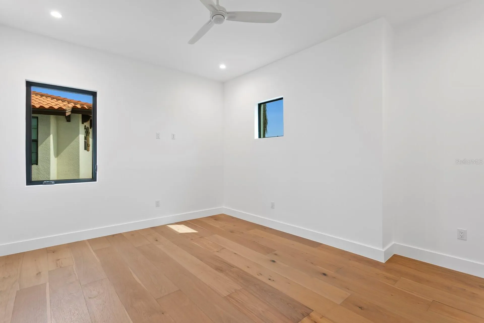 2087 Michigan Avenue NE St Petersburg FL 33703