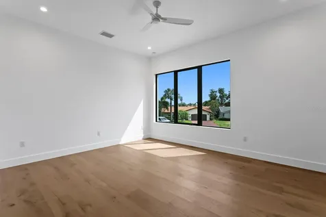 2087 Michigan Avenue NE St Petersburg FL 33703