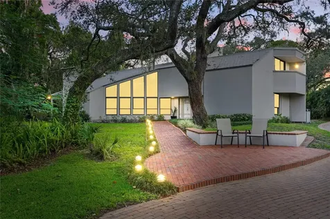 14825 Lake Magdalene Circle Tampa FL 33613