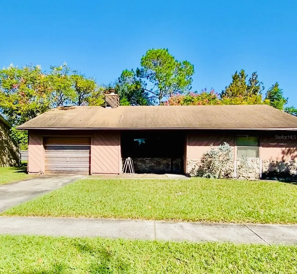 7639 Panthera Court Orlando FL 32822