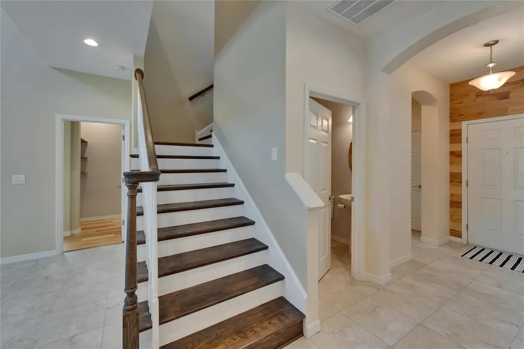 17510 Bright Wheat Drive Lithia FL 33547