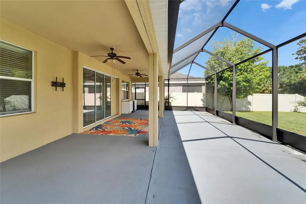 17510 Bright Wheat Drive Lithia FL 33547