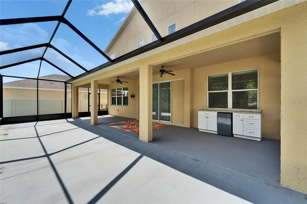 17510 Bright Wheat Drive Lithia FL 33547