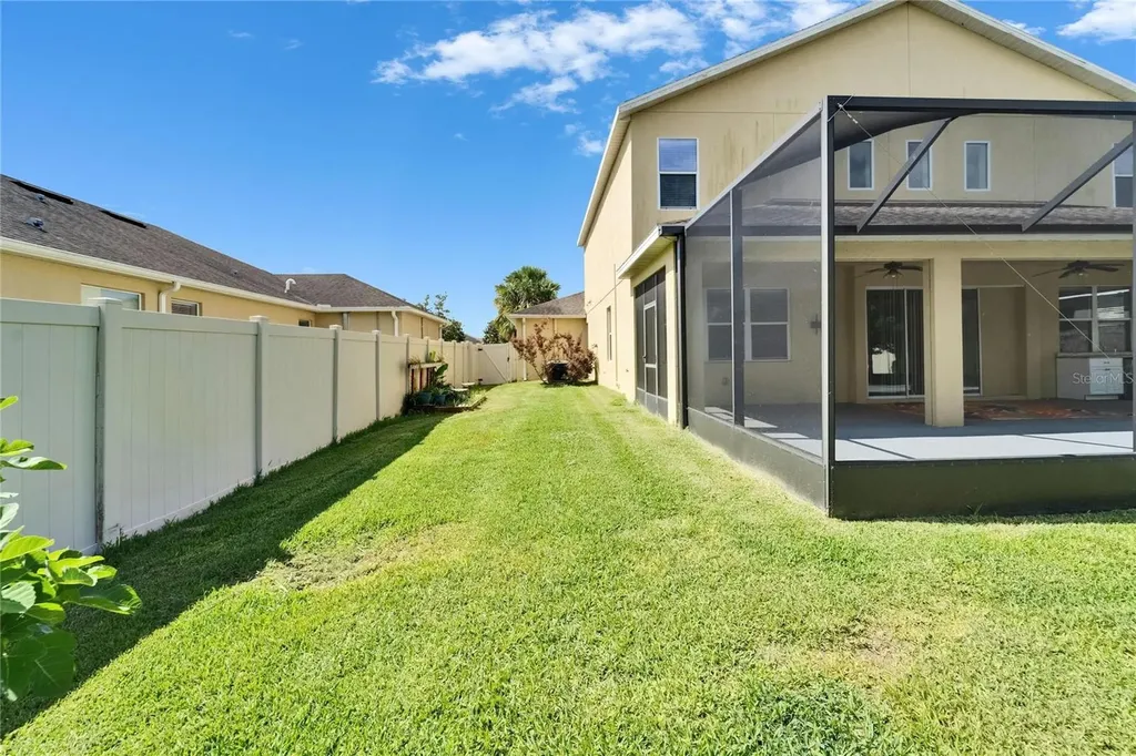 17510 Bright Wheat Drive Lithia FL 33547