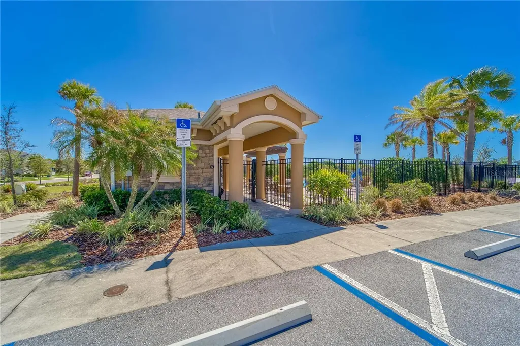 17510 Bright Wheat Drive Lithia FL 33547