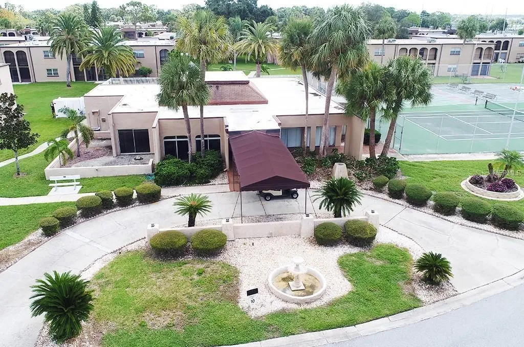 7701 Starkey Road Seminole FL 33777