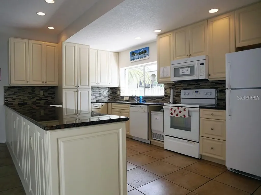 7701 Starkey Road Seminole FL 33777