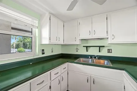 7701 Starkey Road Seminole FL 33777