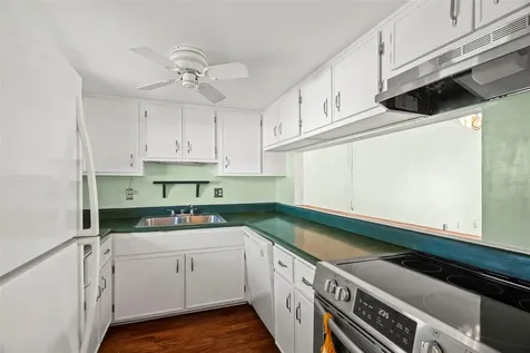 7701 Starkey Road Seminole FL 33777