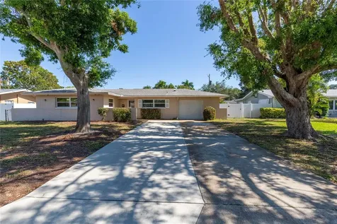1400 63rd Avenue S St Petersburg FL 33705