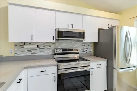 642 N Jefferson Avenue Sarasota FL 34237