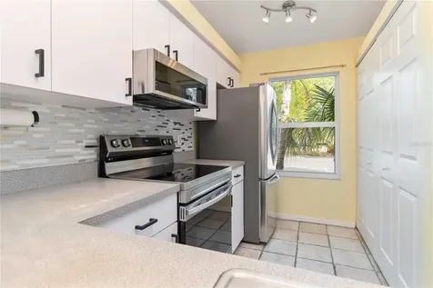 642 N Jefferson Avenue Sarasota FL 34237