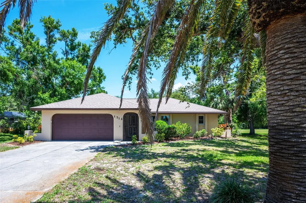 1712 Fessler Street Englewood FL 34223