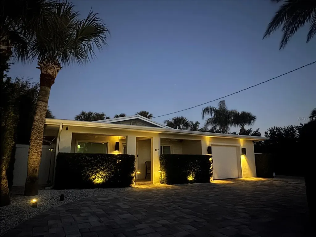 507 N Peninsula Avenue New Smyrna Beach FL 32169