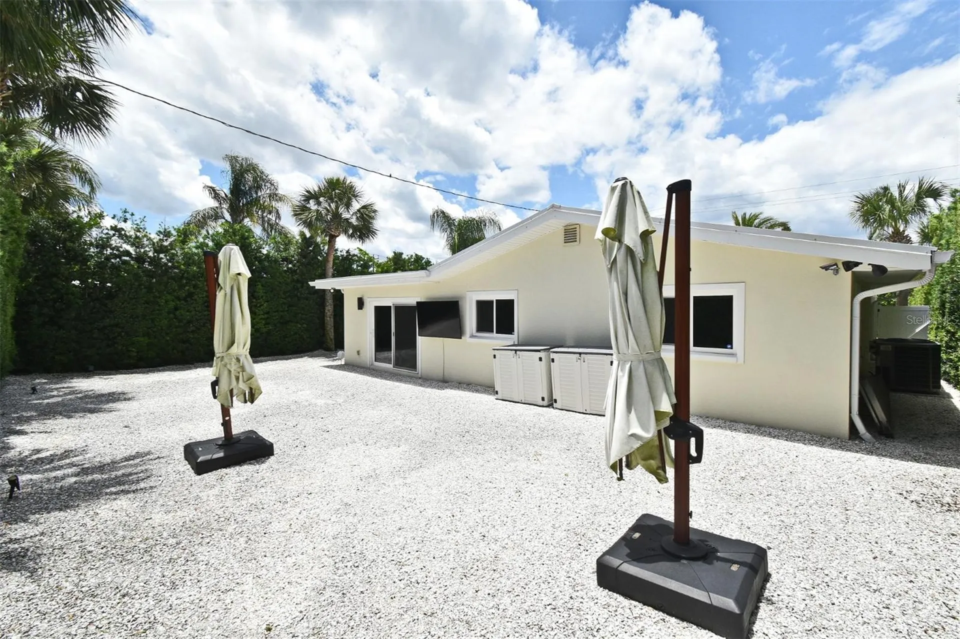 507 N Peninsula Avenue New Smyrna Beach FL 32169