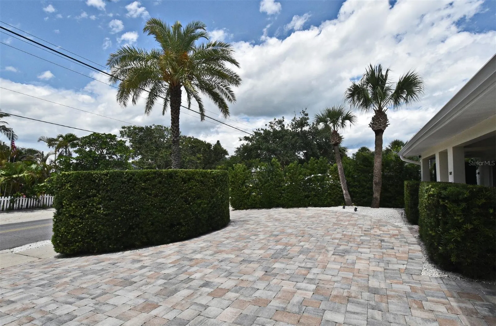 507 N Peninsula Avenue New Smyrna Beach FL 32169