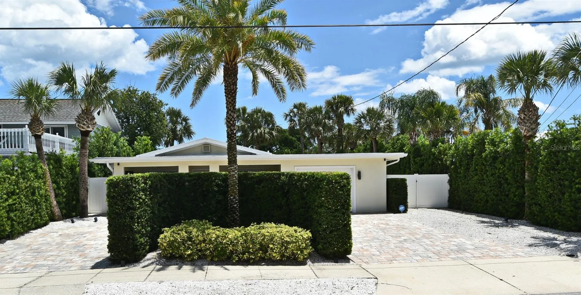 507 N Peninsula Avenue New Smyrna Beach FL 32169
