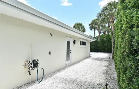 507 N Peninsula Avenue New Smyrna Beach FL 32169
