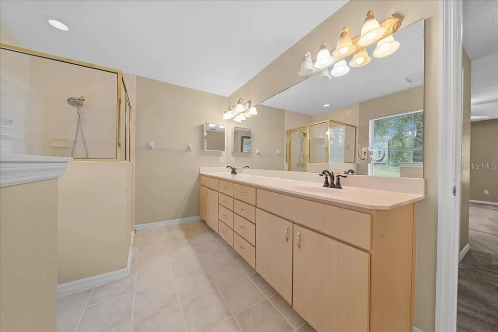 11521 SE 1st Street Road Silver Springs FL 34488