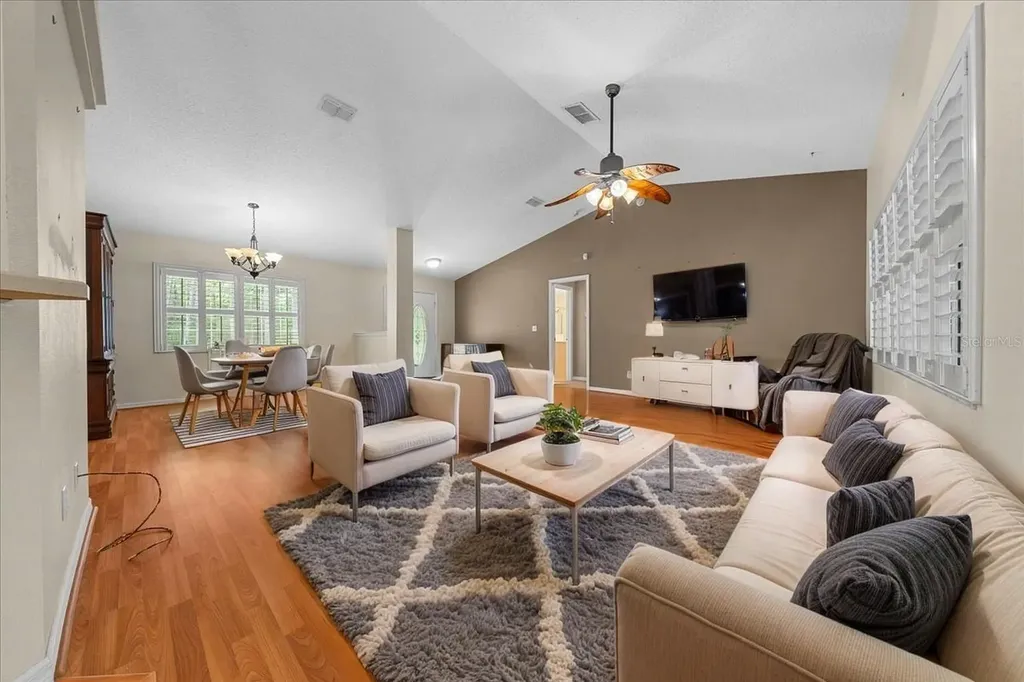 11521 SE 1st Street Road Silver Springs FL 34488