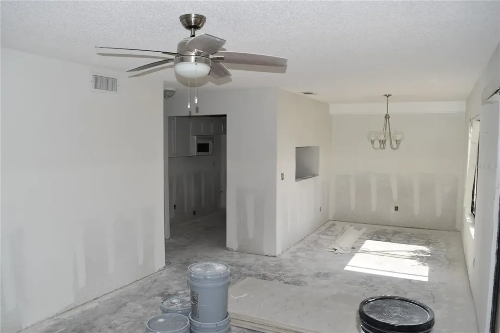420 Moorings Cove Drive Tarpon Springs FL 34689