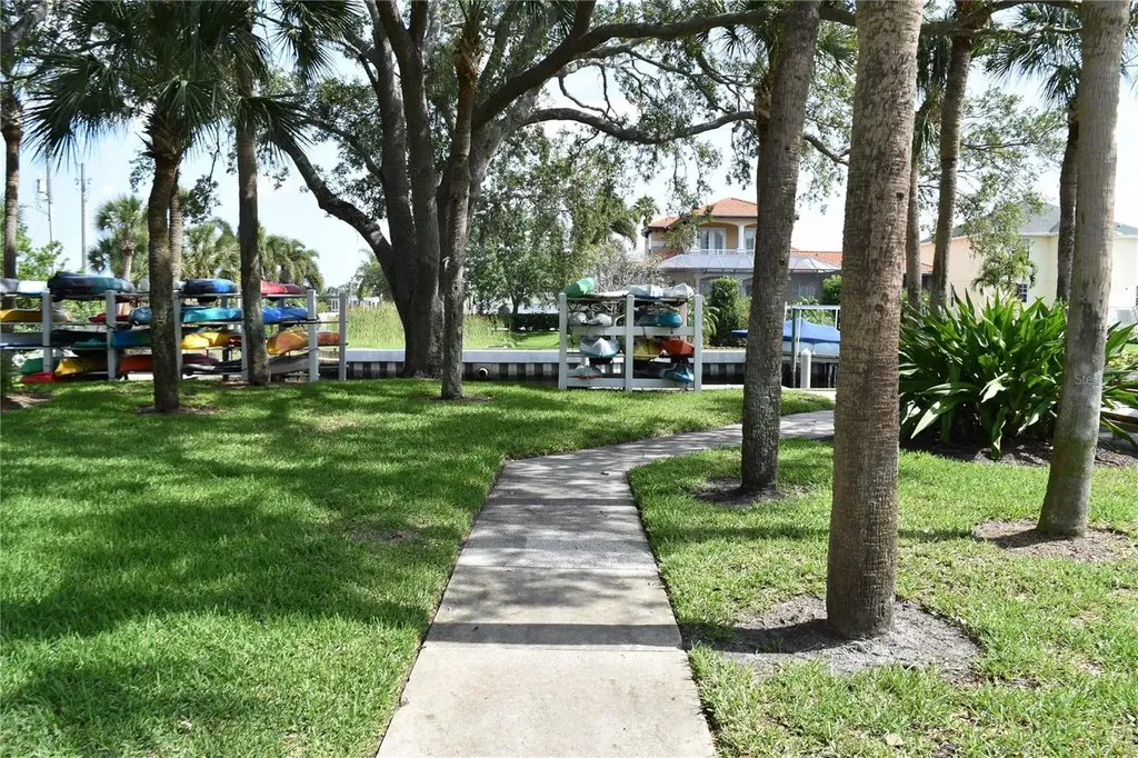 420 Moorings Cove Drive Tarpon Springs FL 34689