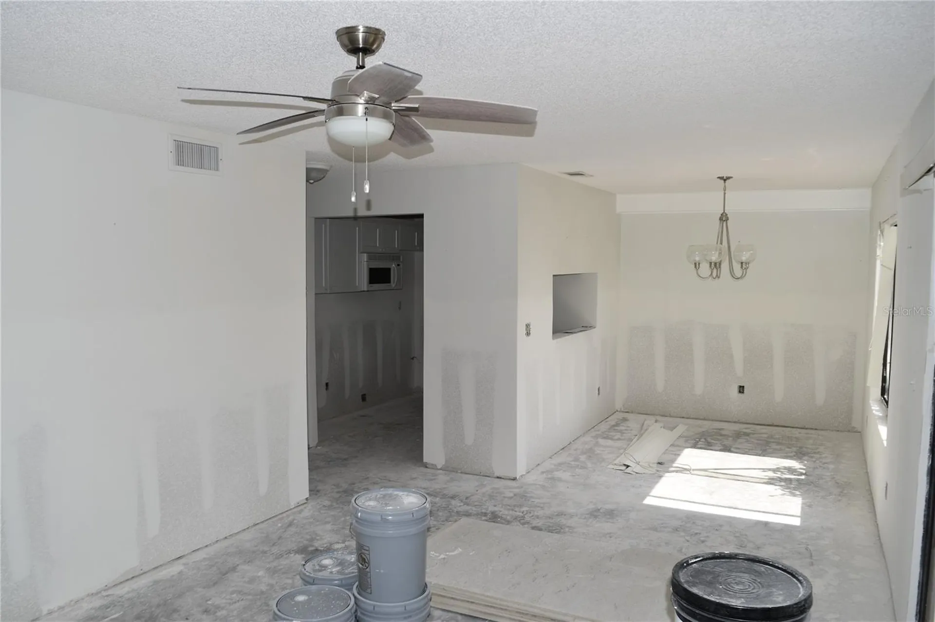 420 Moorings Cove Drive Tarpon Springs FL 34689