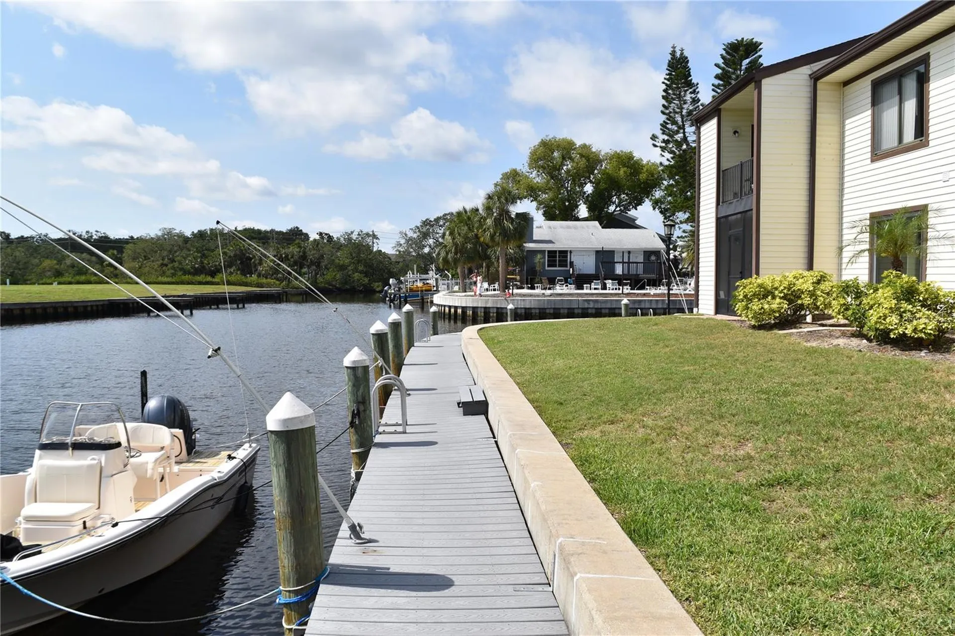 420 Moorings Cove Drive Tarpon Springs FL 34689