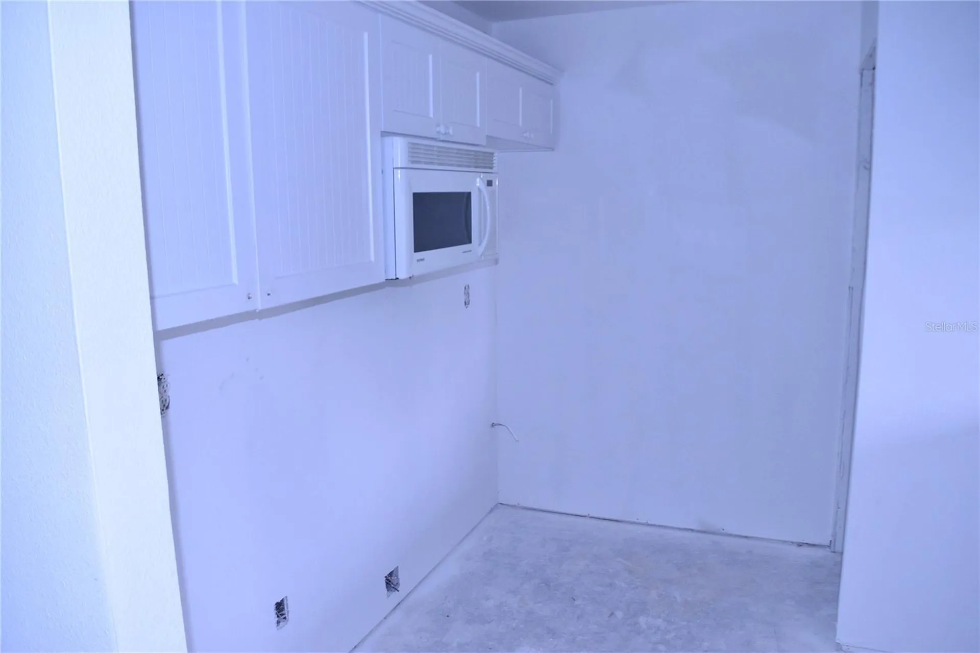 420 Moorings Cove Drive Tarpon Springs FL 34689