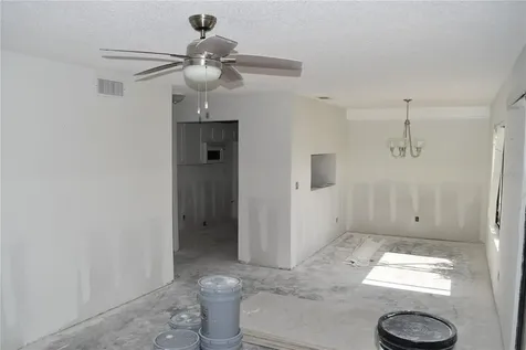 420 Moorings Cove Drive Tarpon Springs FL 34689
