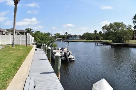 420 Moorings Cove Drive Tarpon Springs FL 34689