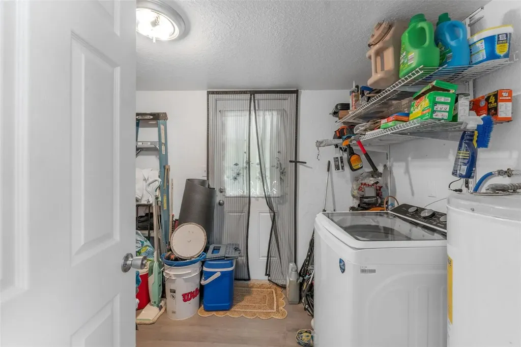 652 N Jackson Street Eagle Lake FL 33839