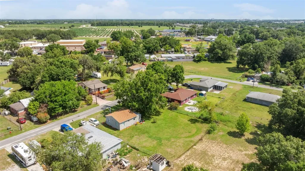 652 N Jackson Street Eagle Lake FL 33839