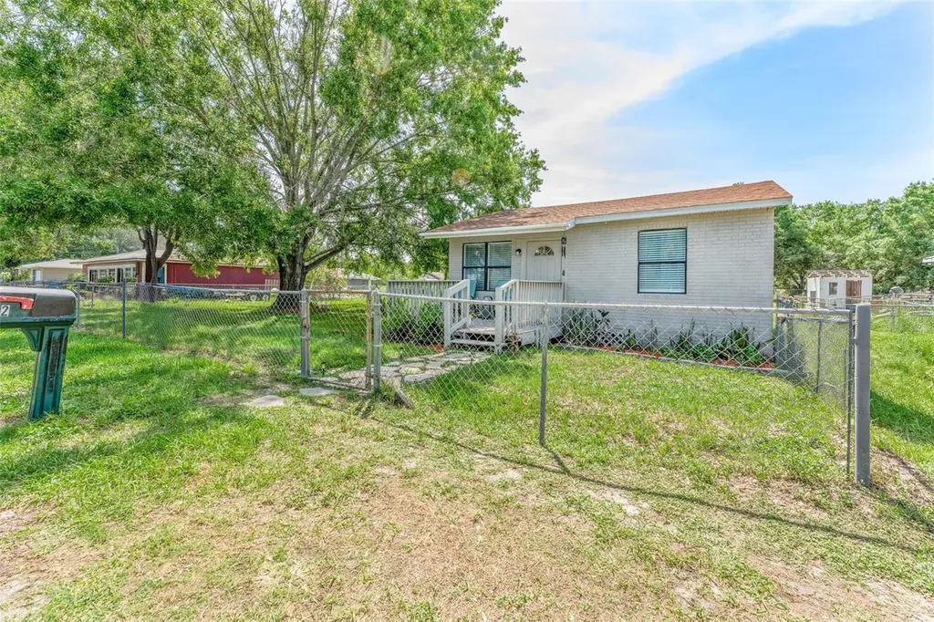 652 N Jackson Street Eagle Lake FL 33839