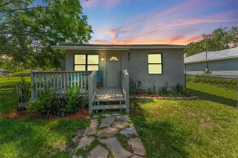 652 N Jackson Street Eagle Lake FL 33839