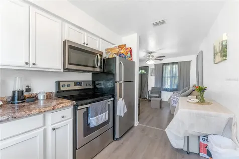 652 N Jackson Street Eagle Lake FL 33839