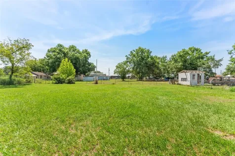 652 N Jackson Street Eagle Lake FL 33839