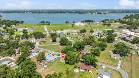 652 N Jackson Street Eagle Lake FL 33839