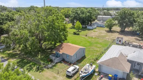 652 N Jackson Street Eagle Lake FL 33839