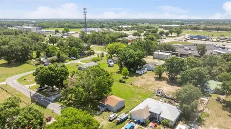 652 N Jackson Street Eagle Lake FL 33839