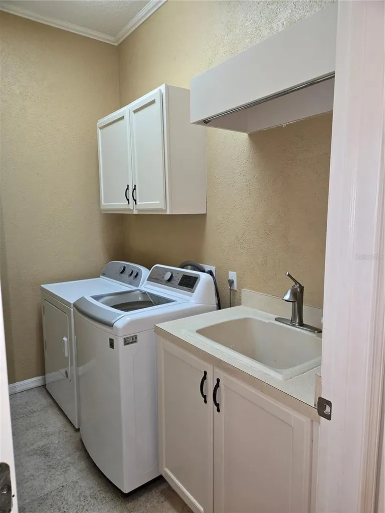 9127 Woodridge Run Drive Tampa FL 33647