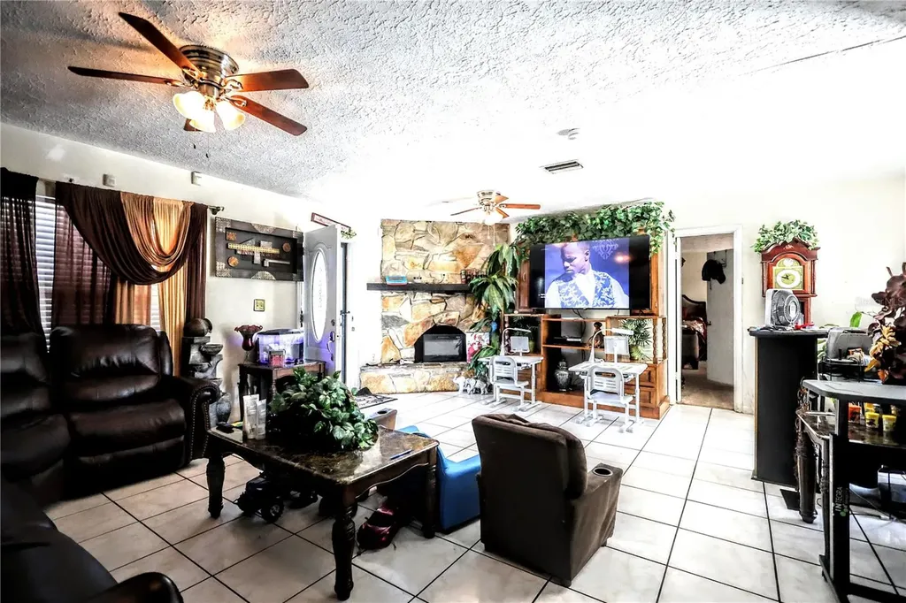 11411 N 19th Street Tampa FL 33612