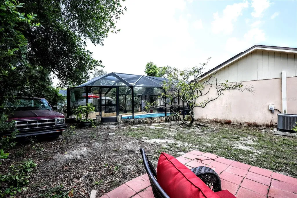 11411 N 19th Street Tampa FL 33612