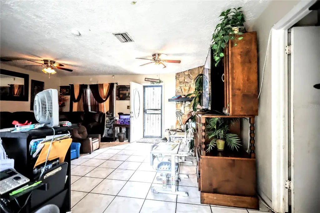 11411 N 19th Street Tampa FL 33612
