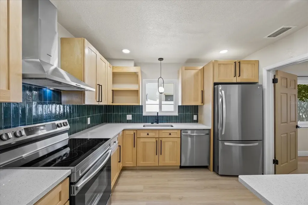 6875 11th Avenue N St Petersburg FL 33710