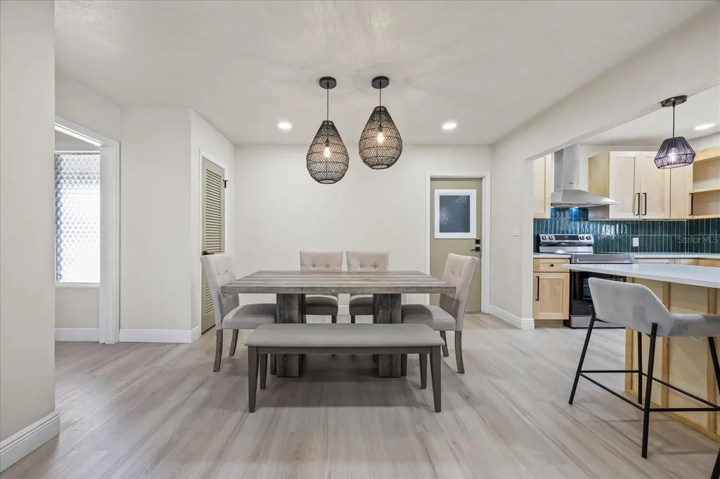 6875 11th Avenue N St Petersburg FL 33710