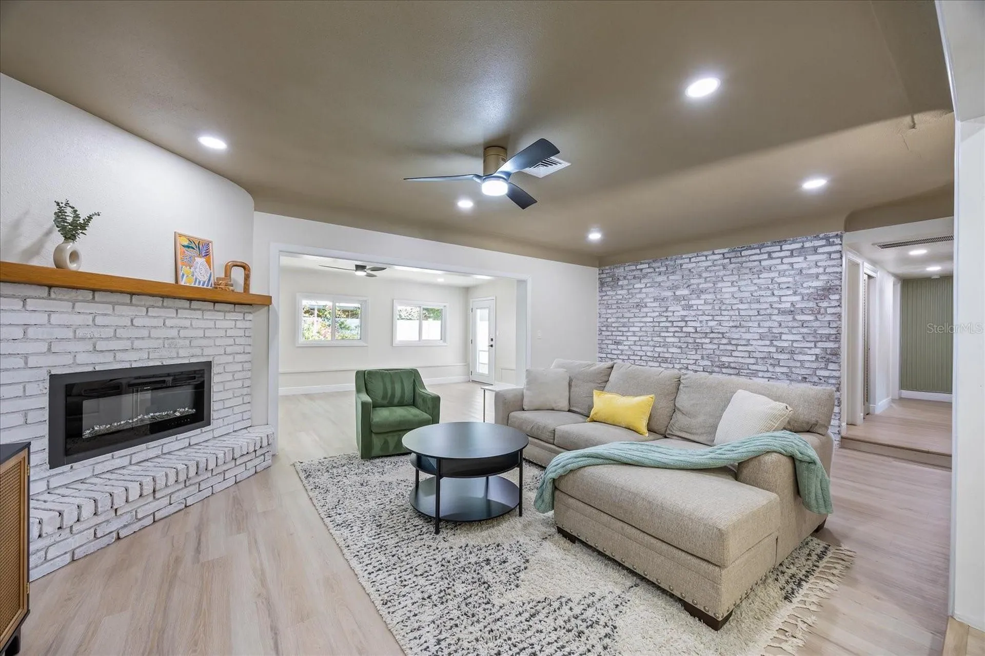 6875 11th Avenue N St Petersburg FL 33710