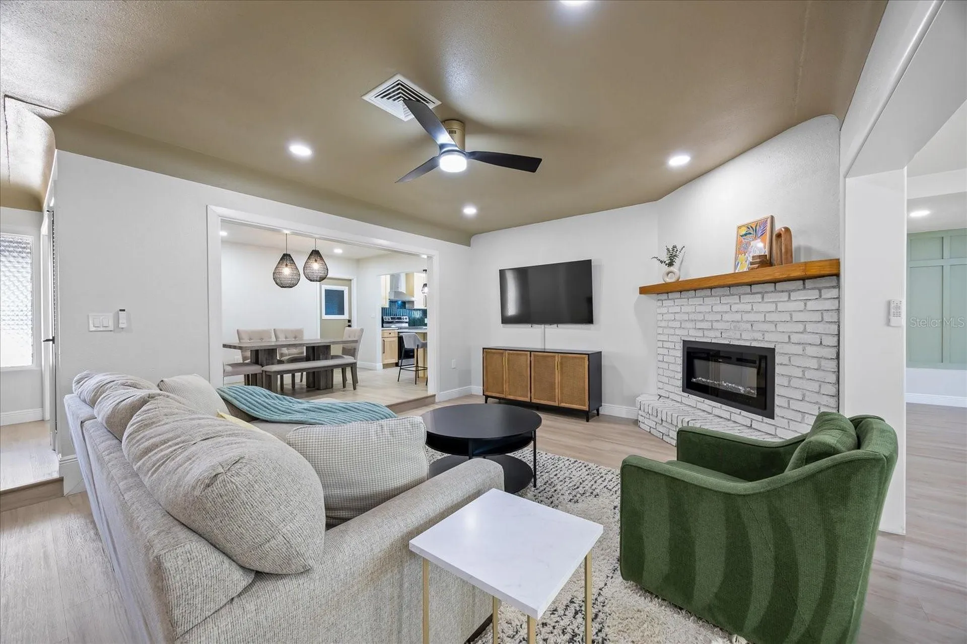 6875 11th Avenue N St Petersburg FL 33710