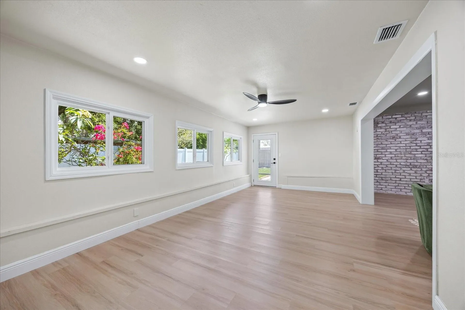 6875 11th Avenue N St Petersburg FL 33710