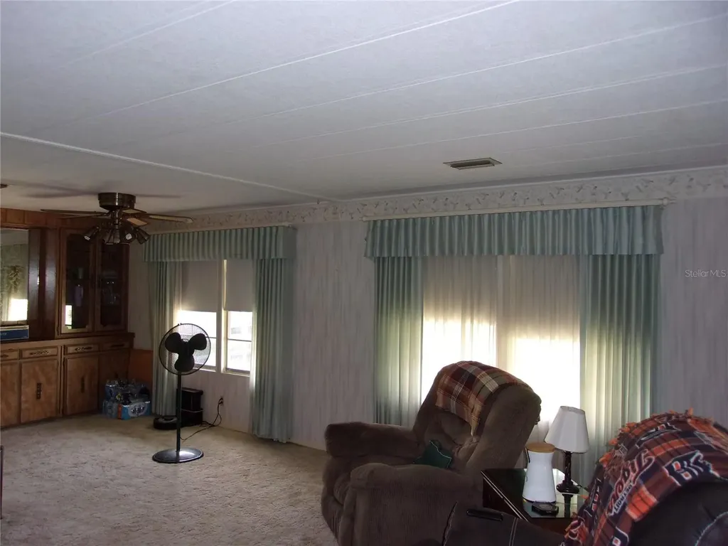 6485 NE 2nd Street Ocala FL 34470